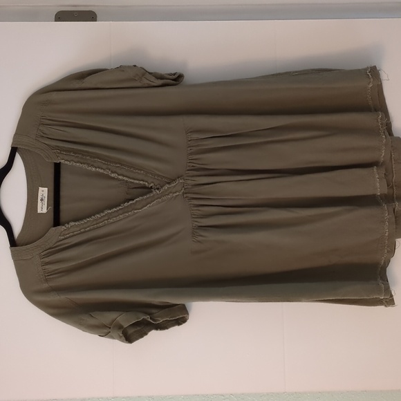 Natural Life distressed olive green beachy tunic top oversized side pockets - Picture 1 of 8